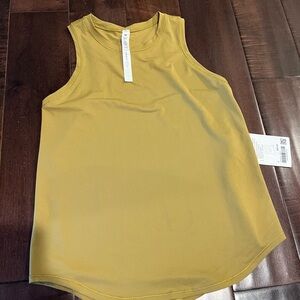 NWT Lululemon Athletica Gold Sleeveless High Neck Run and Train Top size 4